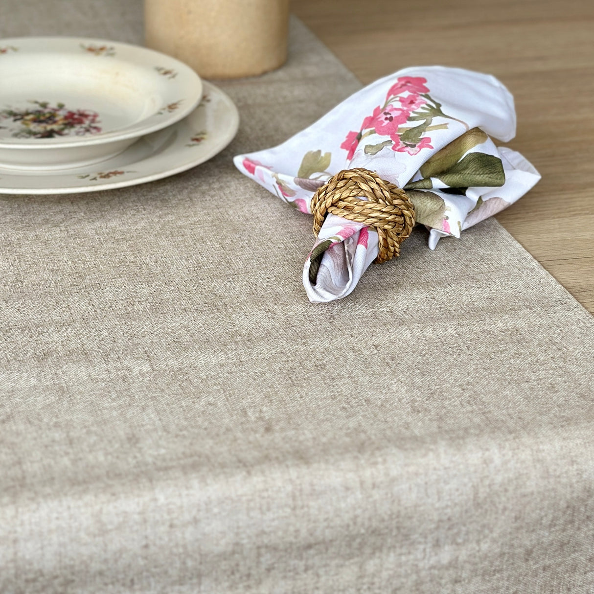 Camino de mesa antimanchas Loneta Beige