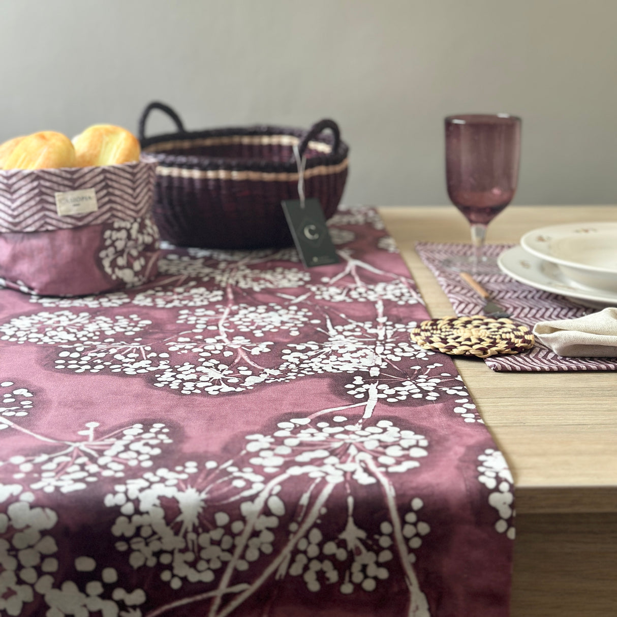 Camino de mesa antimanchas Dandelion