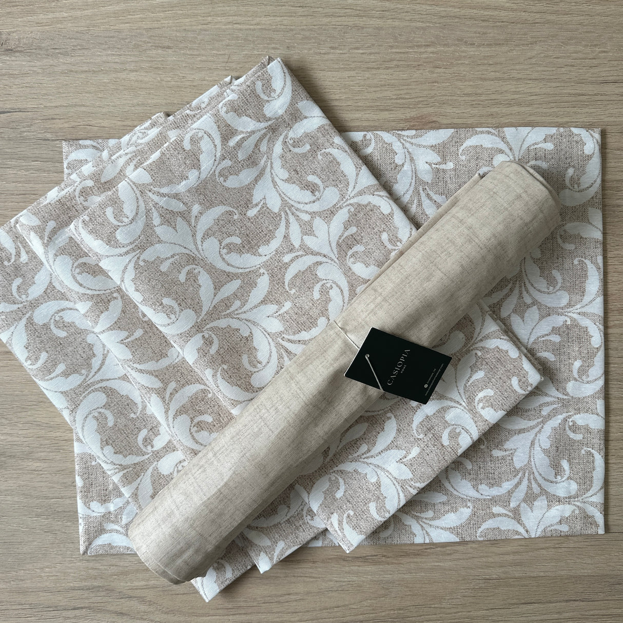 Set 4 Individuales antimanchas Vistalegre + Camino de mesa Loneta beige