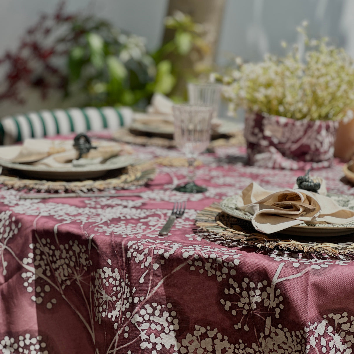 Mantel antimanchas redondo Dandelion