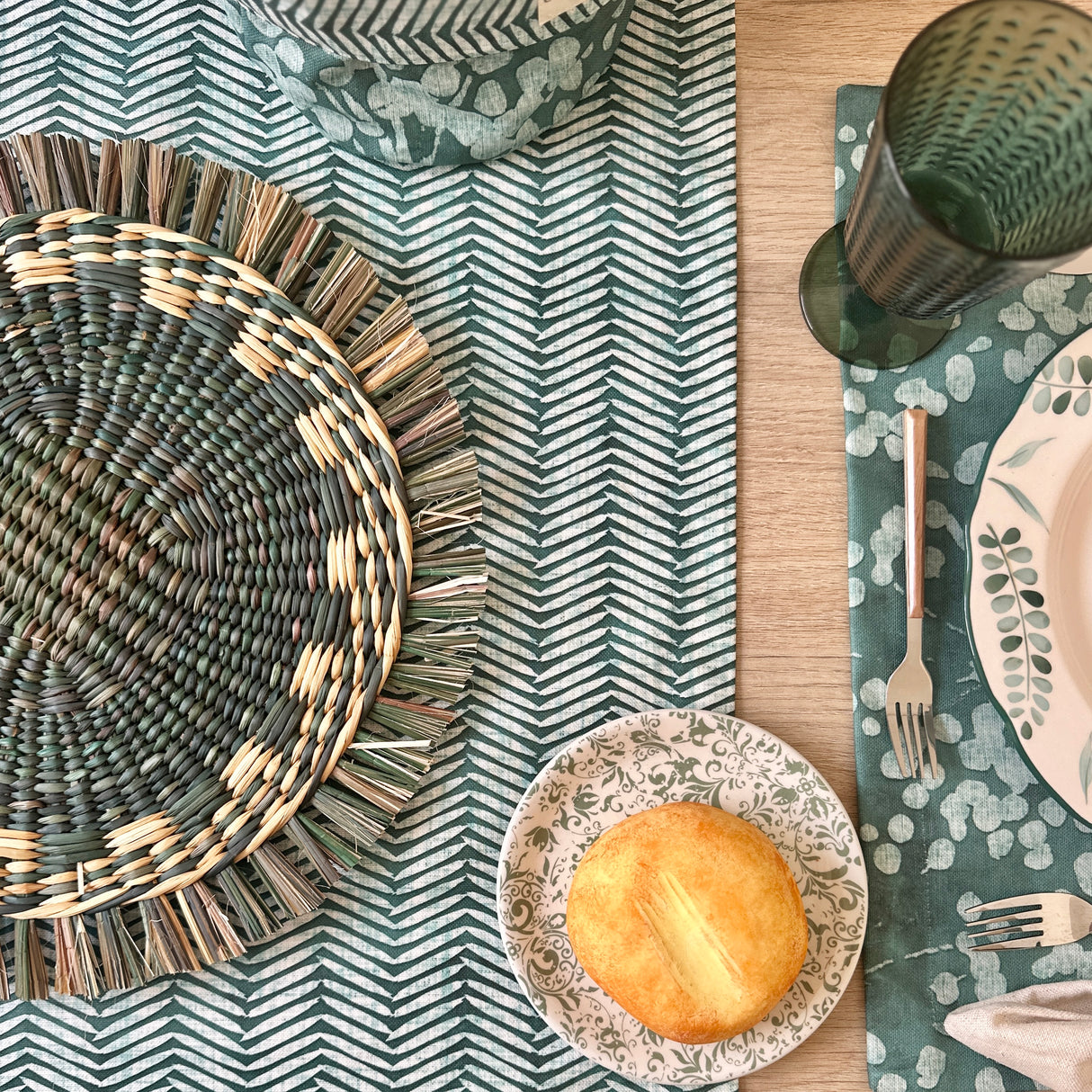 Camino de mesa antimanchas Espiga verde