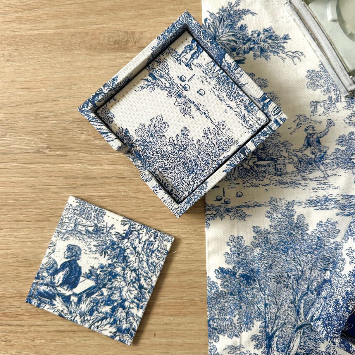 Posavasos Toile de Jouy azul