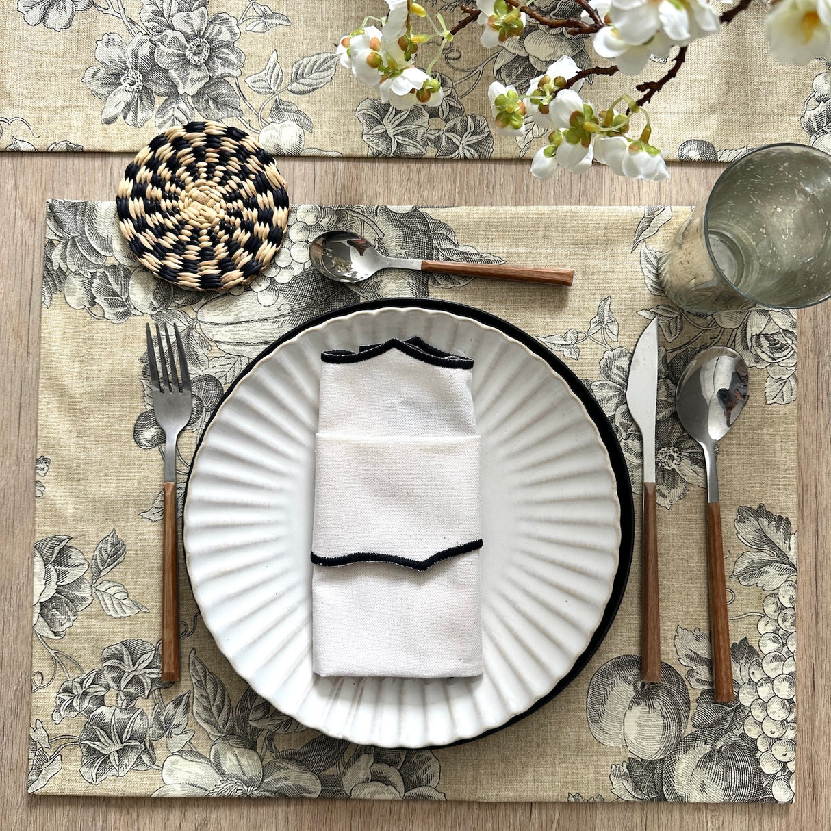 Set 4 Individuales antimanchas Valeria Beige