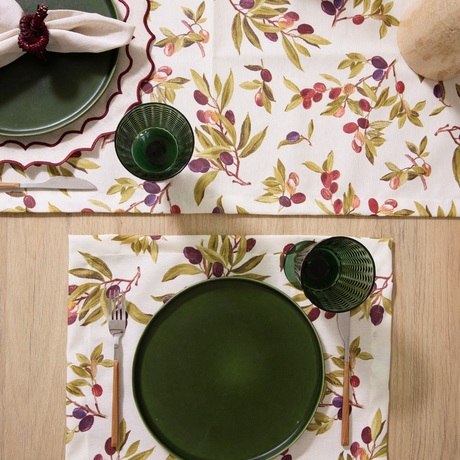 Camino de mesa antimanchas Olivas