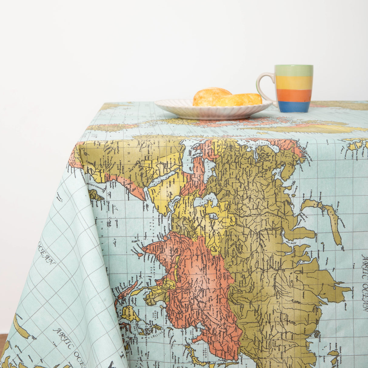 Mantel rectangular antimanchas Mapamundi