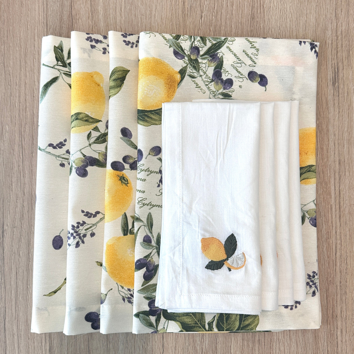 Set 4 Individuales antimanchas Limones + 4 Servilletas bordadas limones
