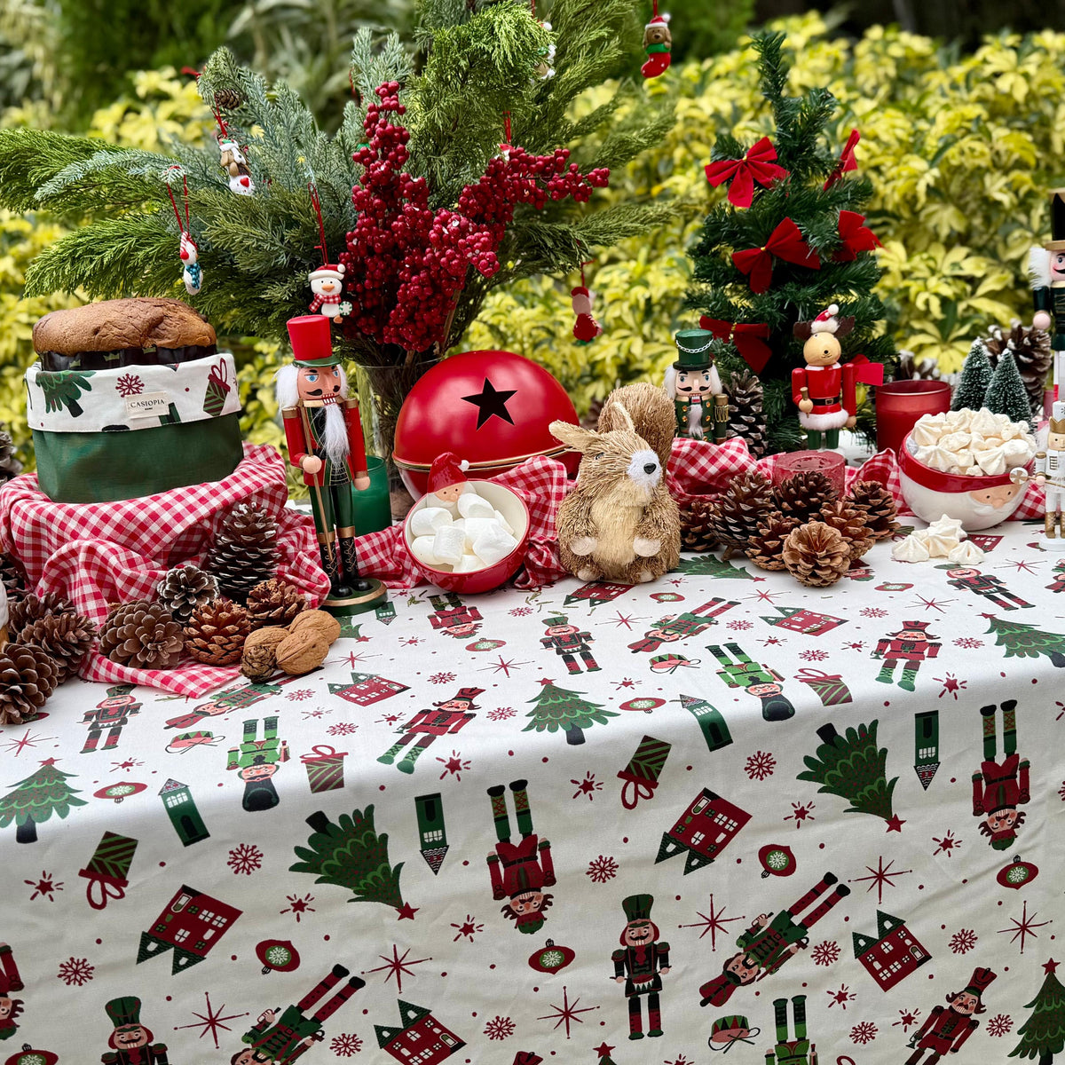 Mantel antimanchas rectangular Cascanueces