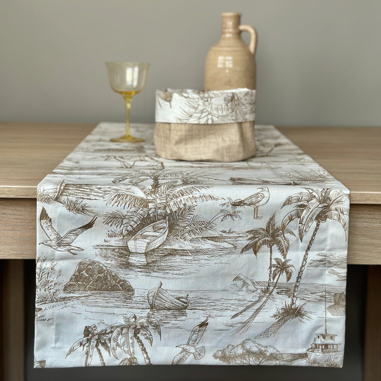 Camino de mesa antimanchas Cartagena Beige